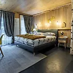 Letterario Collomb Hotel