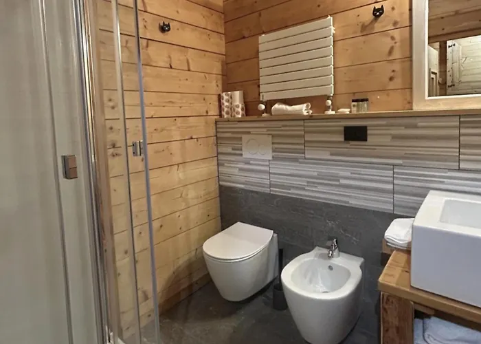 Letterario Collomb فندق